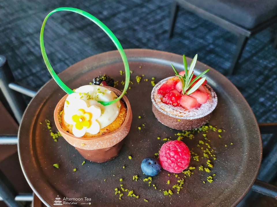 ชั้นบนสุด berry berry~