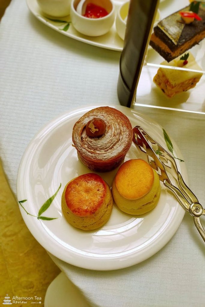 เซ็ตตะวันตกจะมี Brioche รสคาราเมล มาให้ด้วยค่ะ