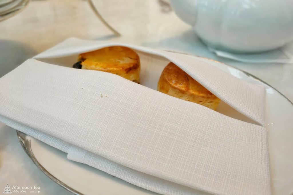 Scones อบอุ่น