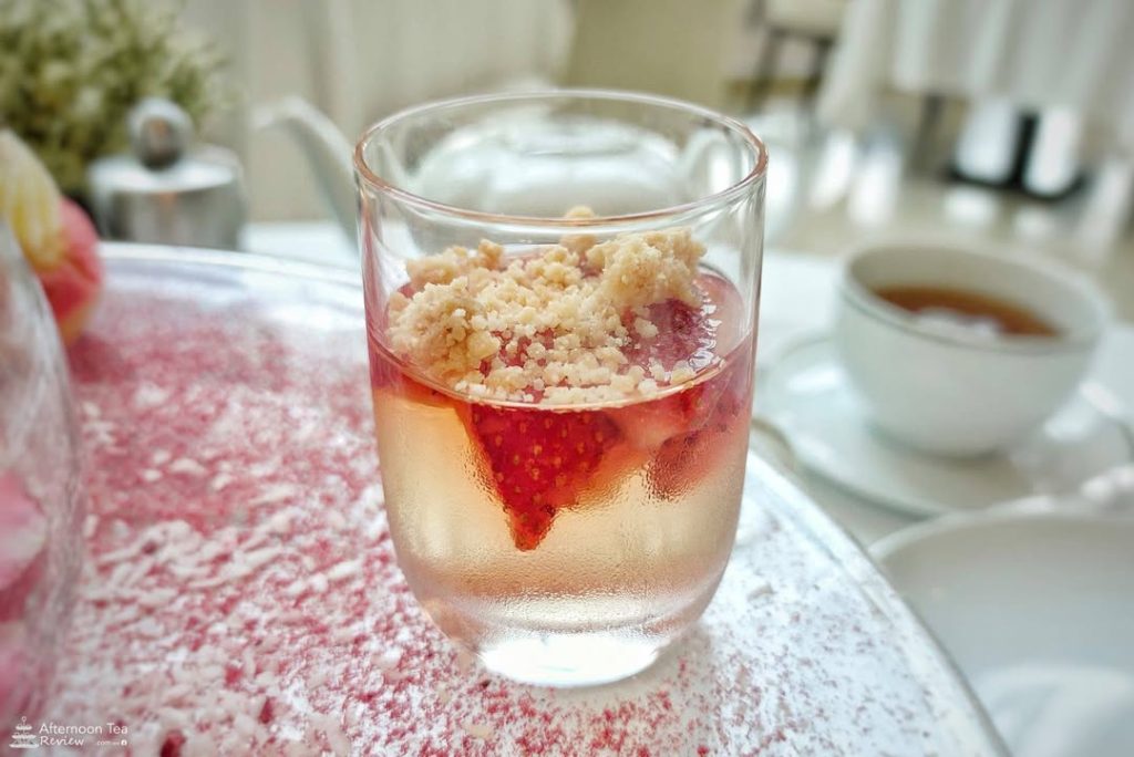 ถ้วยนี้ค่อนข้างหวานแต่อร่อยดีค่ะ 🍸